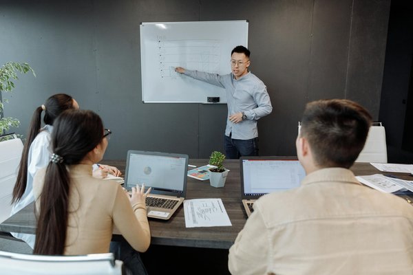 Boostez votre marque avec l'agence marketing Aix-en-Provence