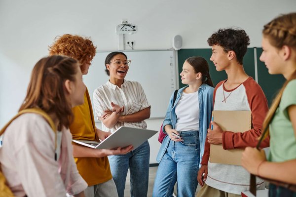 La communication institutionnelle : en quoi elle consiste en réalité ?