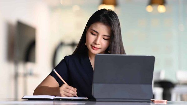 Stratégies essentielles pour vendre votre formation en ligne